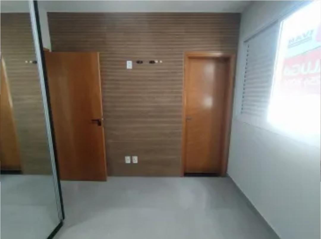 Apartamento com suíte e 2 vagas no Bairro Tubalina | foto 4