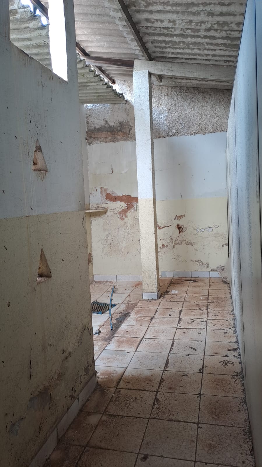 Barracão comercial 430 m² no Bairro Martins | foto 9