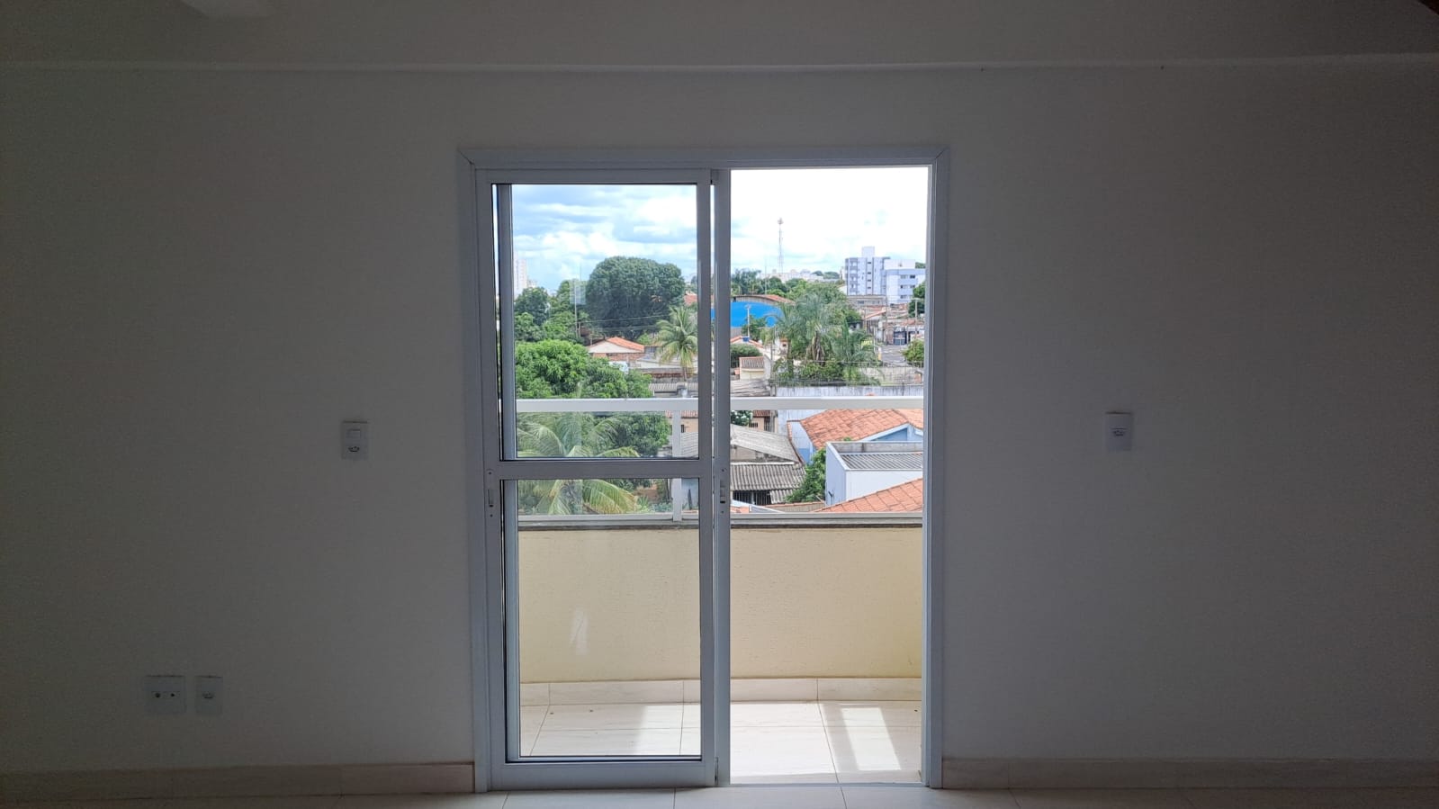 Cobertura nova de 3 quartos (1 suíte) com varanda no Bairro Tubalina | foto 11