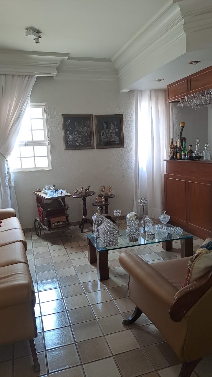 Casa 290 m² com 4 quartos e área gourmet no Centro | foto 5