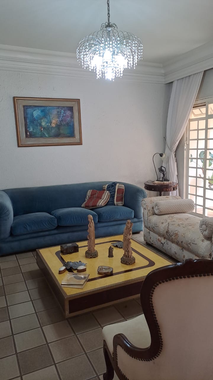 Casa 290 m² com 4 quartos e área gourmet no Centro | foto 4