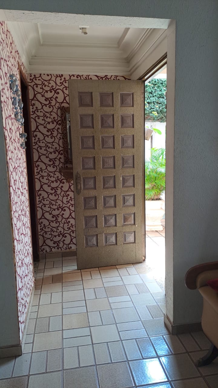 Casa 290 m² com 4 quartos e área gourmet no Centro | foto 8