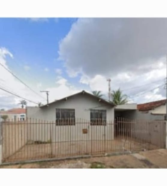 Casa de 4 quartos com 2 casas de aluguel no Bairro Planalto | foto 1