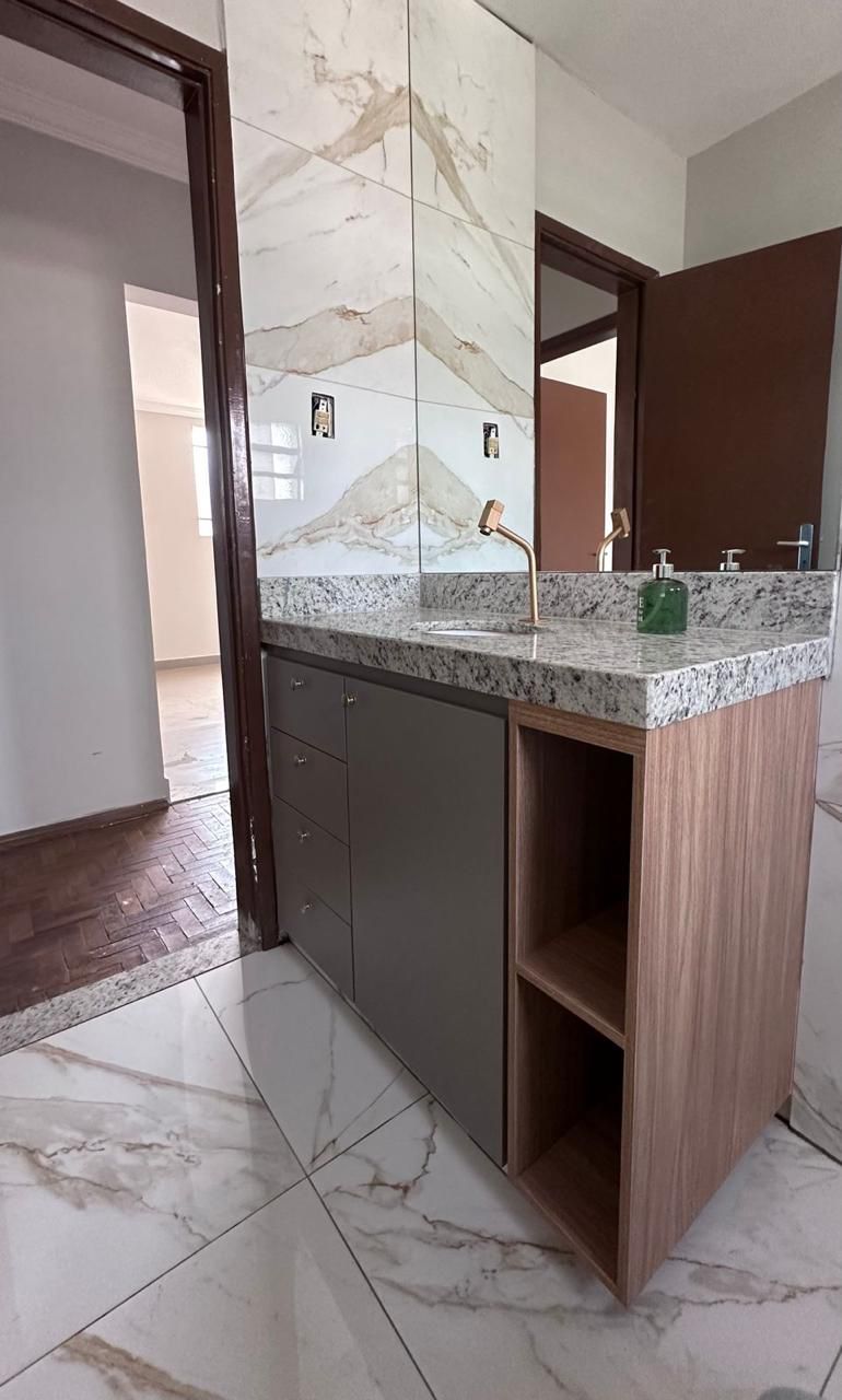 Apartamento reformado de 103 m² no Osvaldo Rezende | foto 3