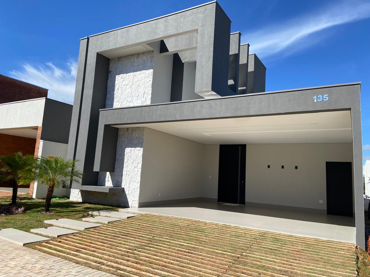 Casa térrea 216 m² no Condomínio Splêndido com piscina aquecida | foto 1